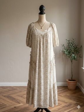 Papaya Cream and Tan Floral Lace-Trim Maxi Dress